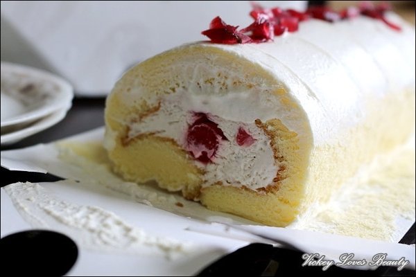 炎炎夏日的法式甜點首選~Color C'ode法式莓果蛋糕捲