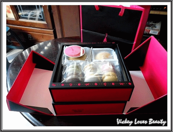 (美食分享)品嚐~【金格食品】我的小寶貝雙層禮盒－法式馬卡龍彌月禮盒