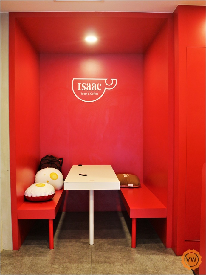 台中美食│韓國第一名吐司品牌：Isaac Toast & Coffee 台中惠來店，免飛韓國在台就吃的到！
