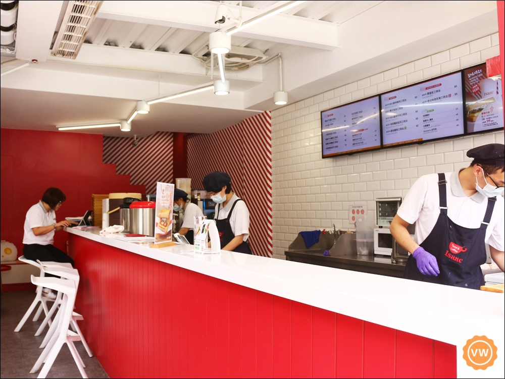 台中美食│韓國第一名吐司品牌：Isaac Toast & Coffee 台中惠來店，免飛韓國在台就吃的到！
