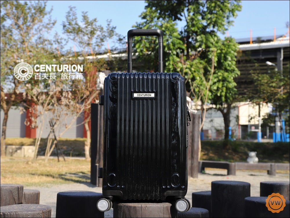 生活│行李箱推薦：CENTURION百夫長行李箱 LGA拉瓜地亞黑20吋登機箱