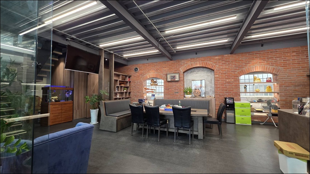 台中南屯優質中古車商買賣推薦 群展國際車業 台中南屯優質中古車商買賣推薦 群展國際車業