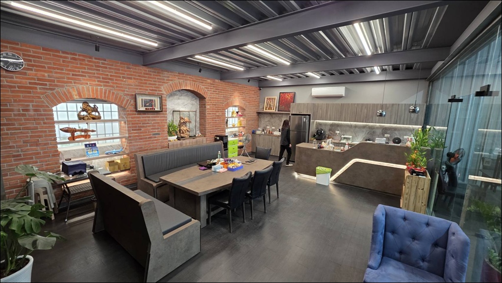 台中南屯優質中古車商買賣推薦 群展國際車業 台中南屯優質中古車商買賣推薦 群展國際車業