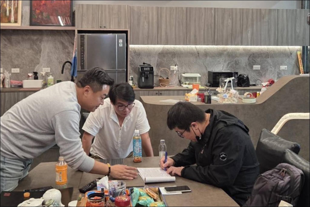 台中南屯優質中古車商買賣推薦 群展國際車業 台中南屯優質中古車商買賣推薦 群展國際車業